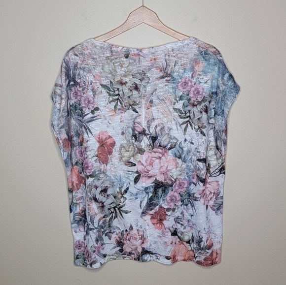 Naif | Floral Short Cap Sleeve Top Size 1X - Picture 5 of 5